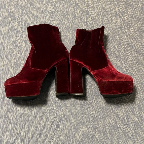 Deep red / Purple Velvet Platform Boots - Picture 10 of 14